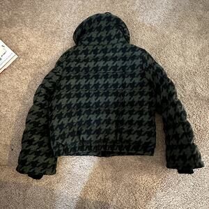 Perfect Moment Houndstooth Puffer